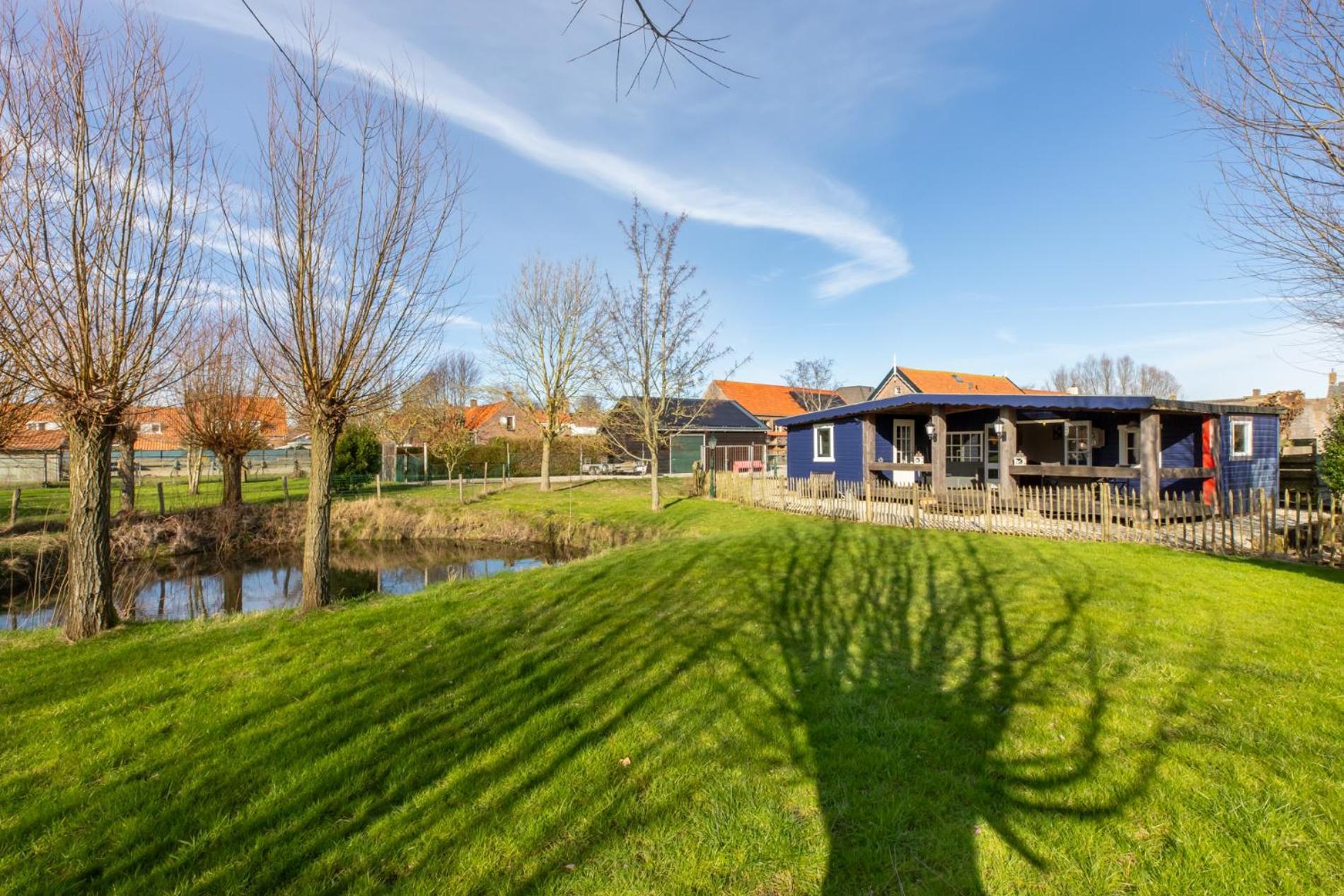 Chalet - Dorpsstraat 25 - 'de Weide Blick' *